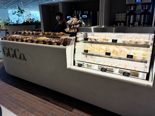 「カフェ Cafe & Bakery GGCo.赤坂」の様子